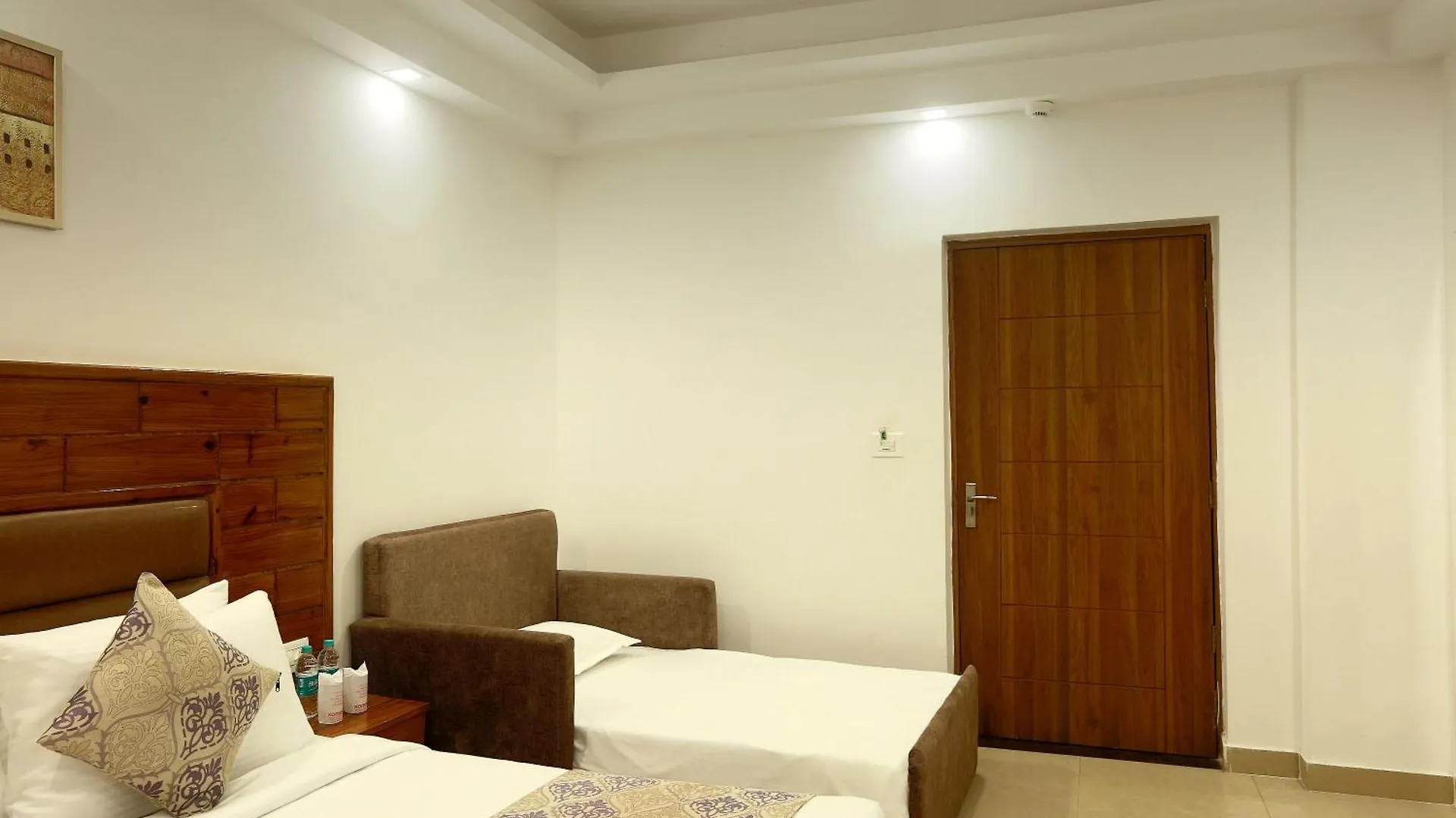 Hotel Deluxe Stay Inn - Near Delhi Airport New Delhi